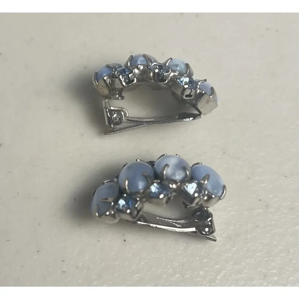 Blue Moonstone Art Glass Rhinestone Clip On Earrings 50s 60s Vintage MCM Mod